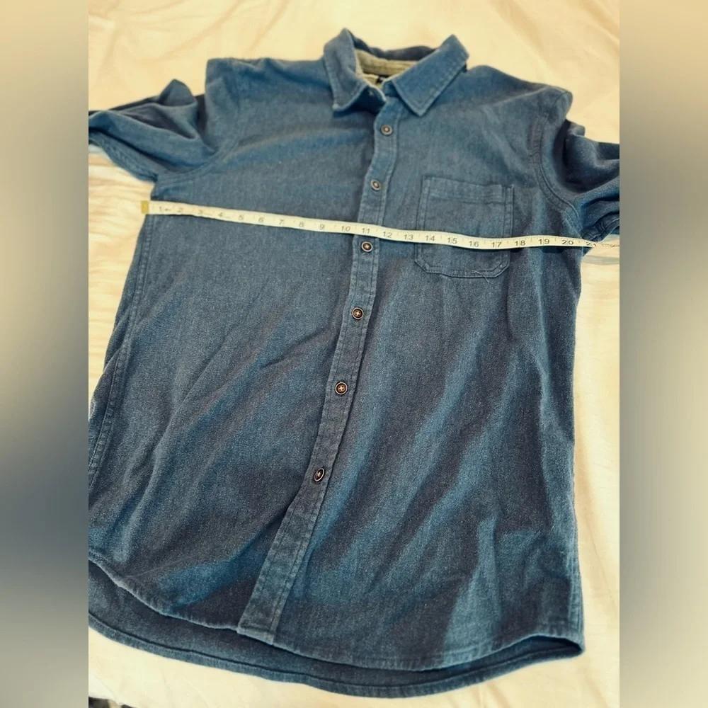 Lee Premium Select Men Sz:L Stretch Thick heavyweight Cotton blend. Button Down.